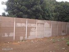 Muro de premoldado montado e rejuntado