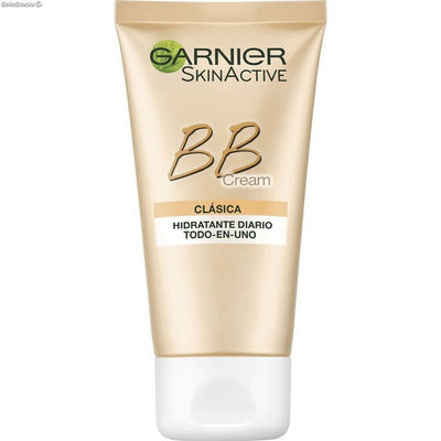 Nawilżający krem koloryzujący Garnier Skin Naturals Spf 15 Jasne (50 ml)