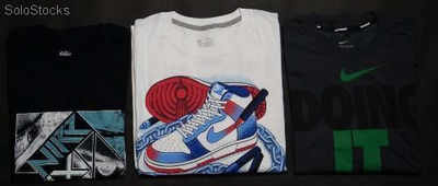 Nike t-shirty - Markowe Koszulki w cenach od 20 zł netto - setki różnych wzorów. - Zdjęcie 2