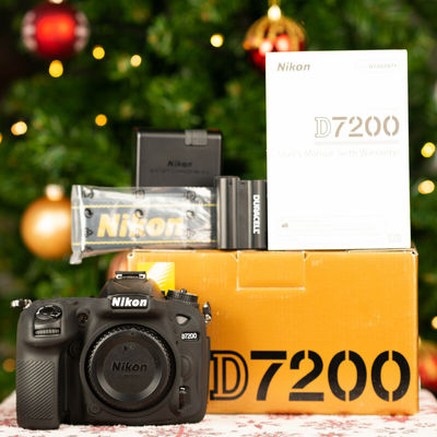 Nikon D7200 dslr camera (body)