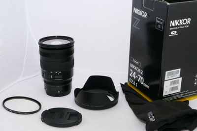 Nikon nikkor z 24-70MM f/2.8 s lens