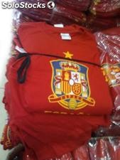 Novedad, Camisetas de la Roja con un gran escudo, Nacional con la Estrella.