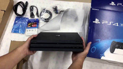 NOVO PS4 selado 1TB Sony PlayStation 4 + 2 controles + 6 jogos