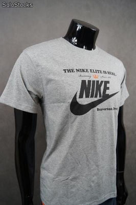 Oferta t-shirt Nike w cenach od 20 zł netto