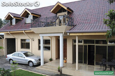 Onduvilla, Onduline, placas impermeables decorativas para techos y tejados