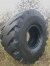 opona używana 35/65R33 Michelin L5 skalna