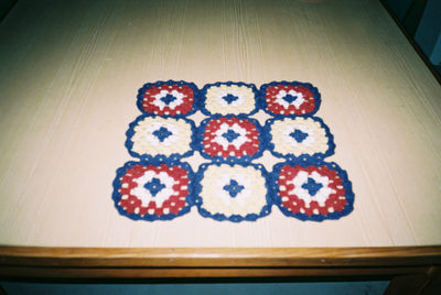 Paíneis decorativos em crochet e arraiolos - Foto 5