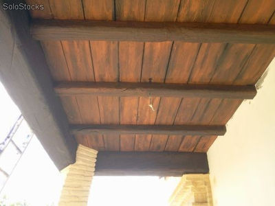 Paneles imitados a madera para techos