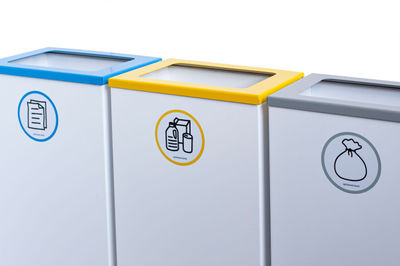 Papelera de reciclaje metálica blanca 76 Litros con tapa (5 colores) - Sistemas - Foto 2