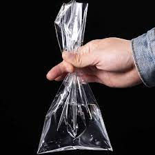 Paquete de 1 kilo de bolsas de plástico sin asas de 22 x 40 cms.