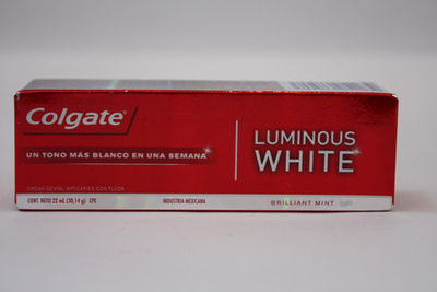 Pasta dental COLGATE Luminous White 22ml