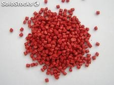 Pead reciclable gránulado de color rojo