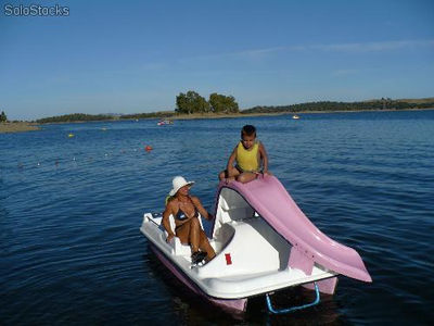 Pedal boats, tretboote, pedalos, beach accessories ...