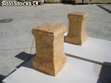 Pedestal de mármol