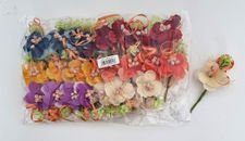 Picks decorativos de flores artificiales de tela en paquete de 24 unidades.