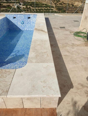 Piedra Natural para piscinas y exteriores
