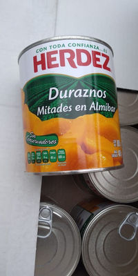 Piñas y Duraznos en lata