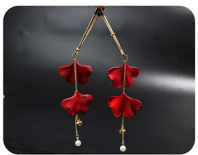 Pinzas para pezones adornadas con perlas y colgantes de hojas de color rojo - Foto 3