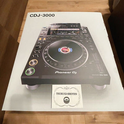 Pioneer CDJ-3000 Multi-Player Professional Flagship model Black DJ 100V----1400$