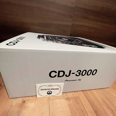 Pioneer CDJ-3000 Multi-Player Professional Flagship model Black DJ 100V----1400$ - Foto 2