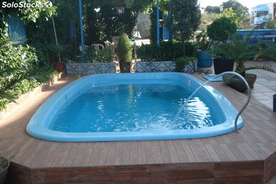 piscina em poliéster modelo: pasl 4.65