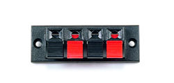 Placa con 4 terminales a presión: 2 rojos y 2 negros FONESTAR S-334