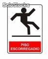 Placa - Diversos Piso Escorregadio