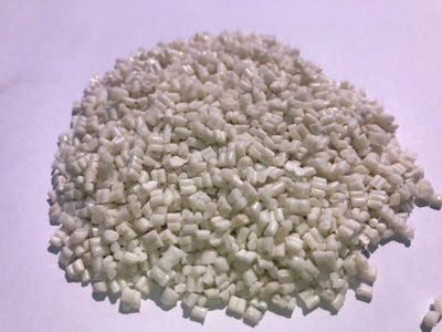 Polipropileno blanco peletizado fluidez 20-24