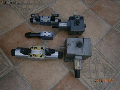 Pompa łopatkowa Ponar mocowanie na łapach pv6v3-30/25r1mc25a1 Pompy - Zdjęcie 2