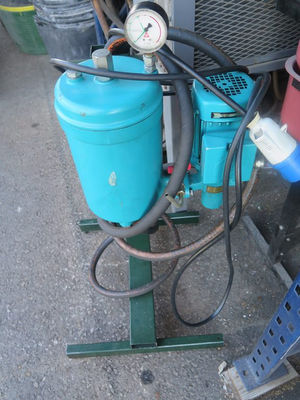 Pompe à huile pour dépôts