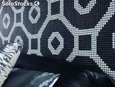 Porzellan Mosaik weiß und schwarz. Referenz: Hydra