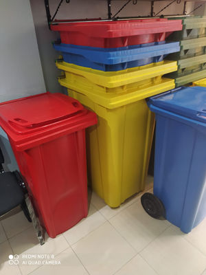 poubelle /bac a ordure 240 litres