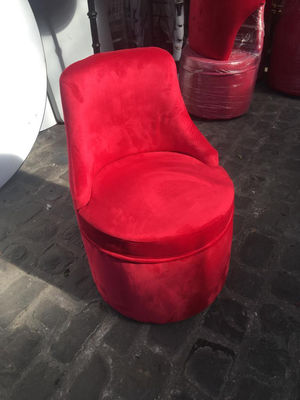 Pouf velours rouge discotheque