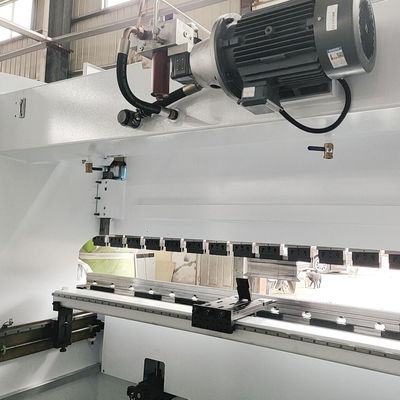 Prensa plegadora y plegadora CNC para procesamiento de chapa - Foto 4