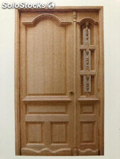 Puerta de calle de madera de mobila medida 220x130 en stock.