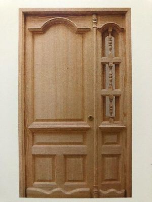 Puerta de calle de madera de mobila medida 220x130 en stock.