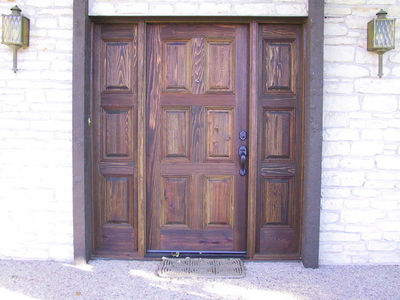 Puerta Rustica Nogal