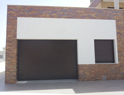 Puertas de garaje seccionales de 40 mm - Foto 2