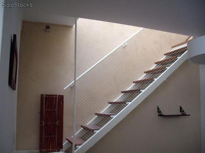 Puertitas para Escaleras (Metalicas y de Madera)