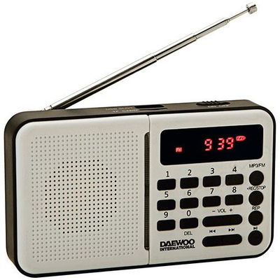 Radio daewoo digital con usb y bateria DRP 122