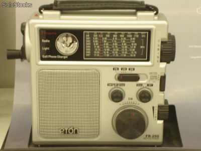 Radio portátil eton FR250Silver am/fm/sw dinamo,luz,cargador y sirena - Foto 2