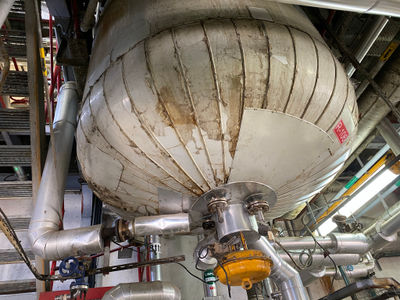 Réacteur aguilar y salas en inox 316 7.000 litres avec double enveloppe et colon - Photo 3