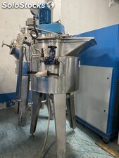 Réacteur en inox 230 litres avec double enveloppe et agitateur d&#39;occasion