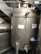 Réacteur en inox 500 litres avec enveloppe d&#39;occasion