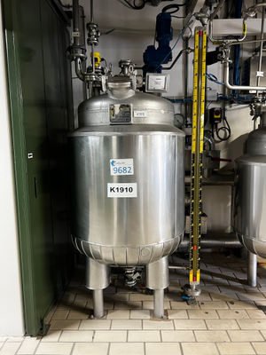 Réacteur justinox inox 610 litres avec demi-coquille et calorifugé d&#39;occasion