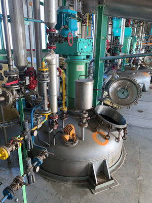 Réacteur oliver y batlle en inox 316 3800 litres avec demi-coquille et agitateur