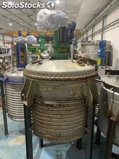 Reactor acero inoxidable 4.000 litros con agitacion y media caña