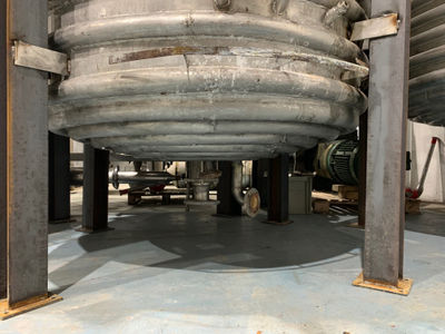 Reactor acero inoxidable 4000 litros con agitacion, serpentin y media caña de se - Foto 4