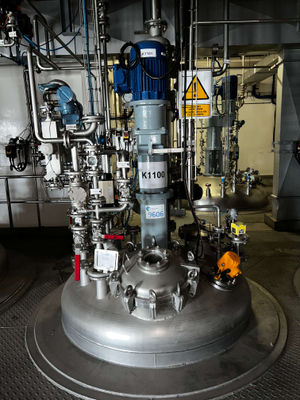 Reactor bachiller acero inoxidable 3.850 litros con agitacion y media caña de se