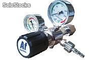 Reguladores de alta presión con 2 manómetros (cilindro)